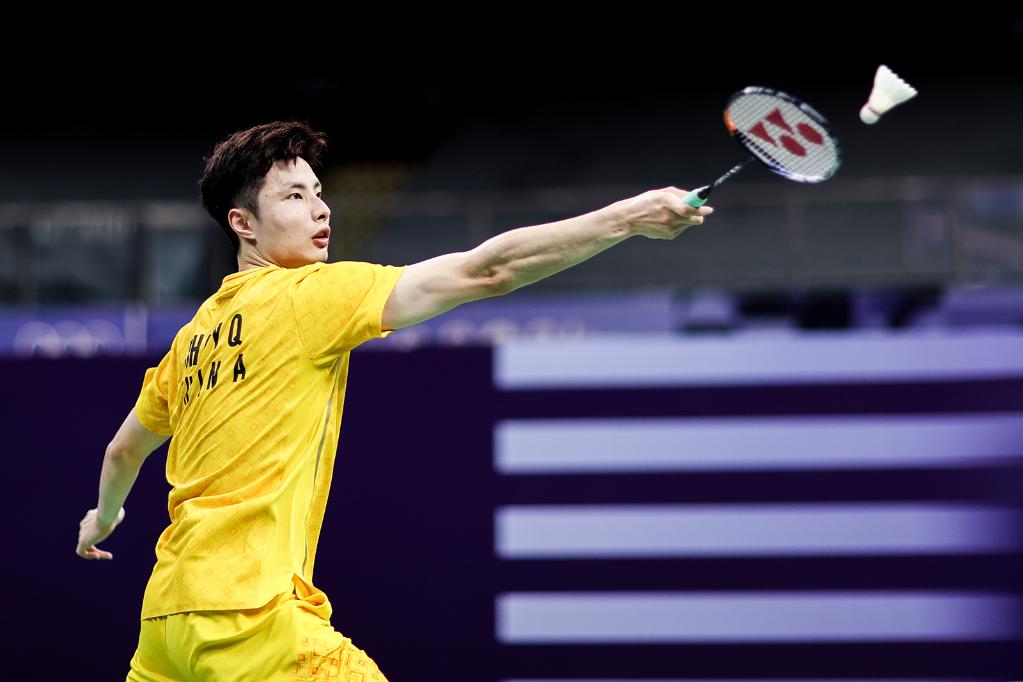 的姿态稳居 的姿态稳居