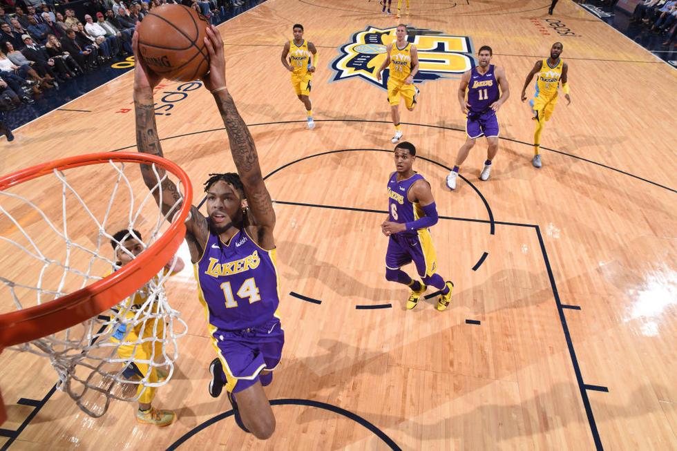 游客上午在 游客上午在